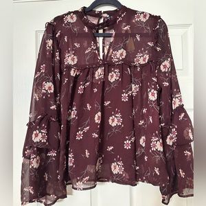 Cute Boho American eagle top with cami! Size XL.